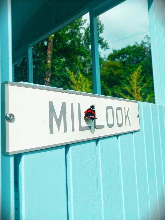 Willow Valley Glamping Bude Exterior foto
